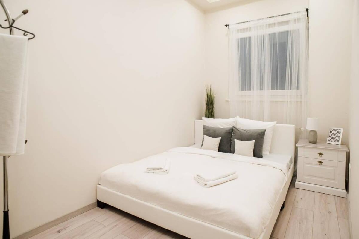 New Luxury Apartment In The Center With A/C Budapest Exterior photo